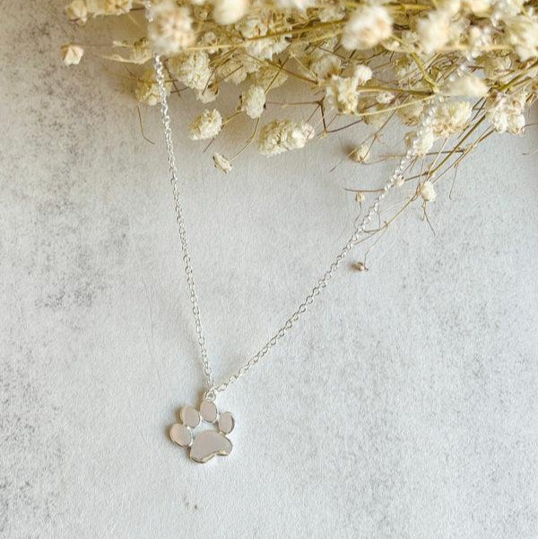 Nala | Elegant Silver Paw Necklace