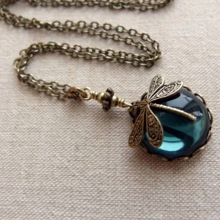 Sammy | Dragonfly Paw Necklace