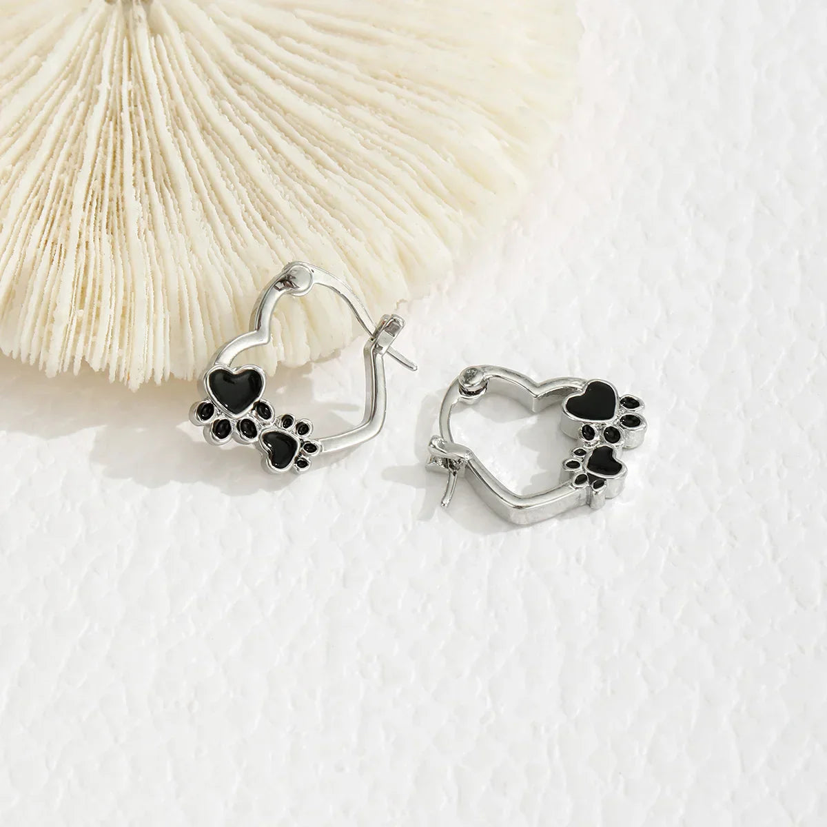 Hearty | Paw Harmony Earrings