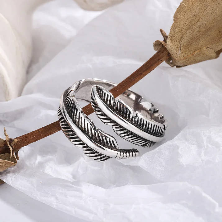 Angel | Feather Memory Paw Ring