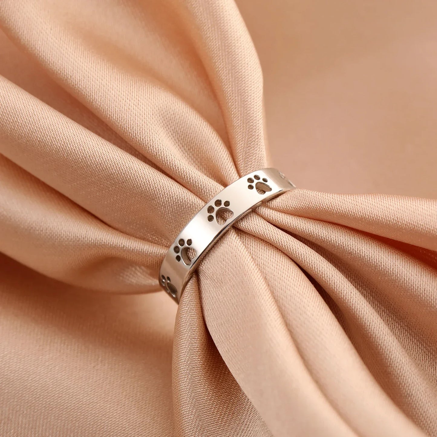 Monty | Pure Grace Ring