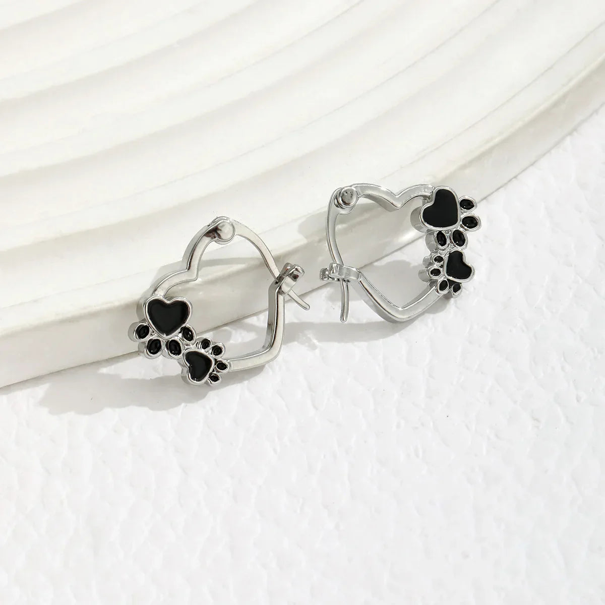 Hearty | Paw Harmony Earrings