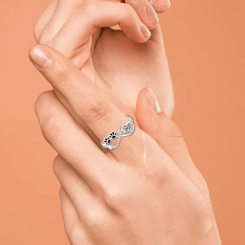Tofu | Infinity Paw Zirconia Ring