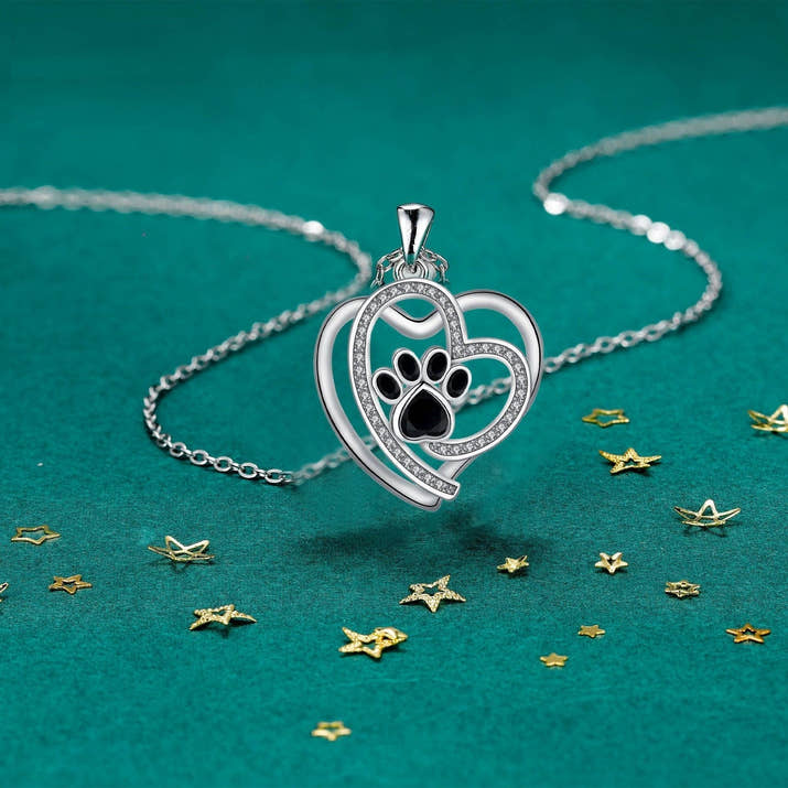 Miki | Loving Paw Necklace